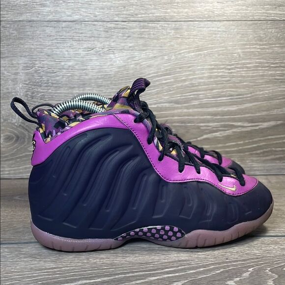 Nike Little Posite Little Girl Sz 3 Purple Gold Mid Lace Up Basketball Sneakers - Picture 1 of 12